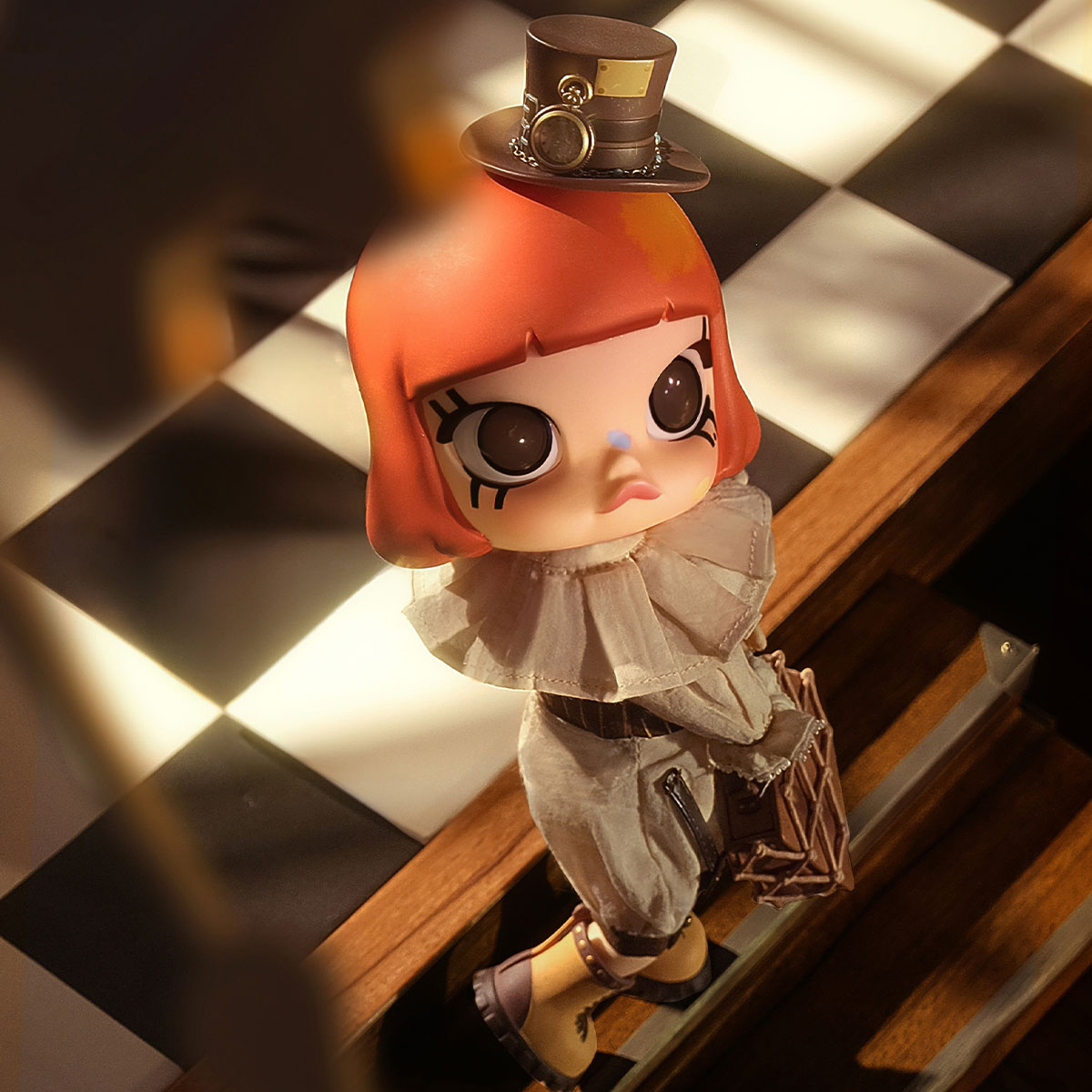 MOLLY Victorian Painter 1/8 Action Figure - POP MART (Hong Kong