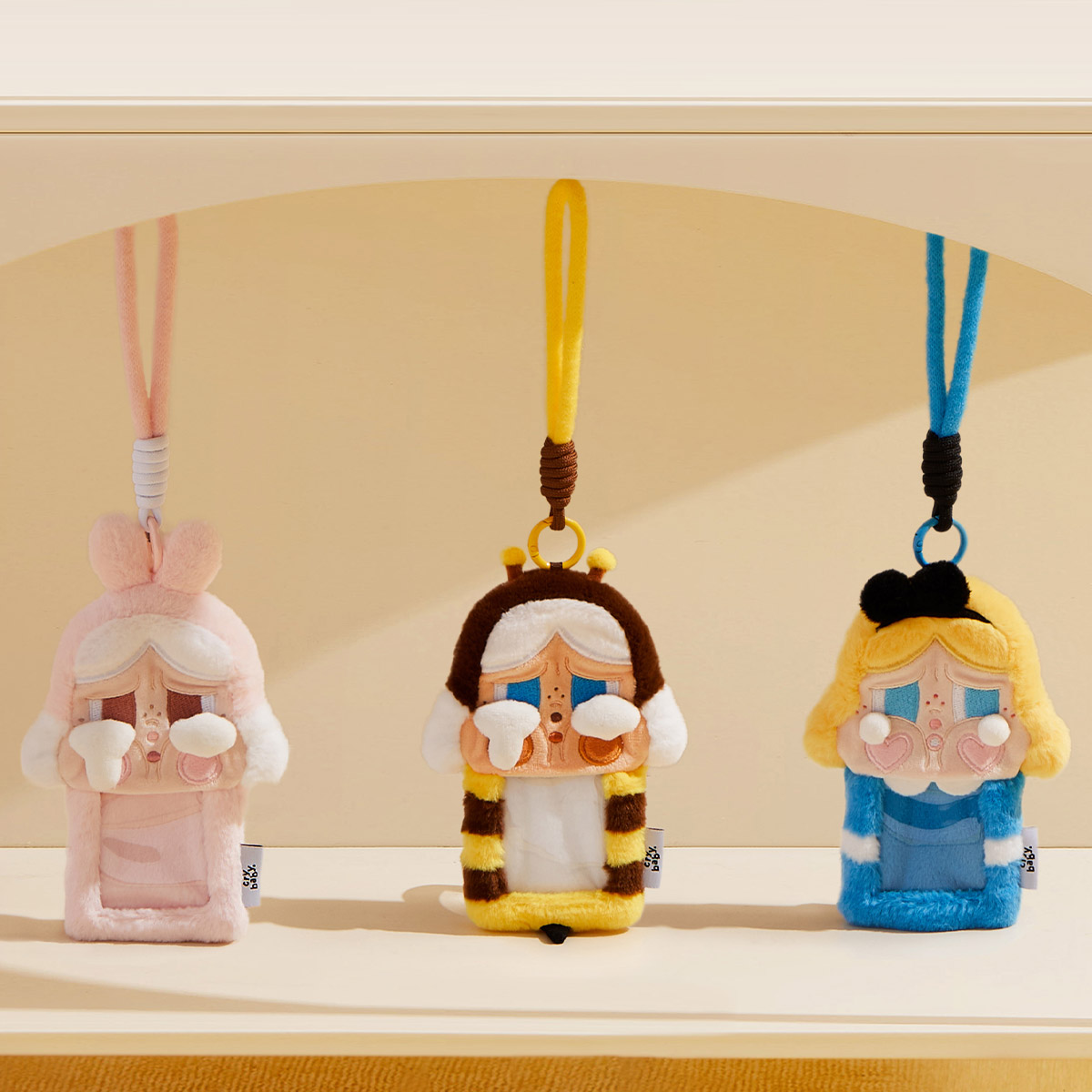 CRYBABY Crying Again Series-Card Holder Blind Box - POP MART (Hong