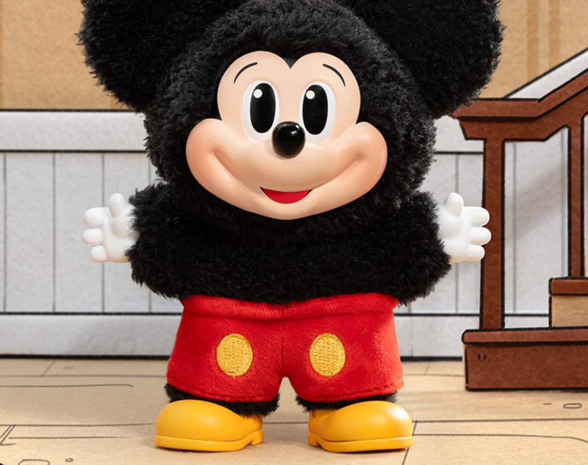Mickey Family Cute Together Keychain Series Figures - POP