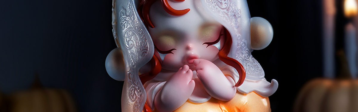 SKULLPANDA Covenant of the White Moon Figure - POP MART (Hong Kong
