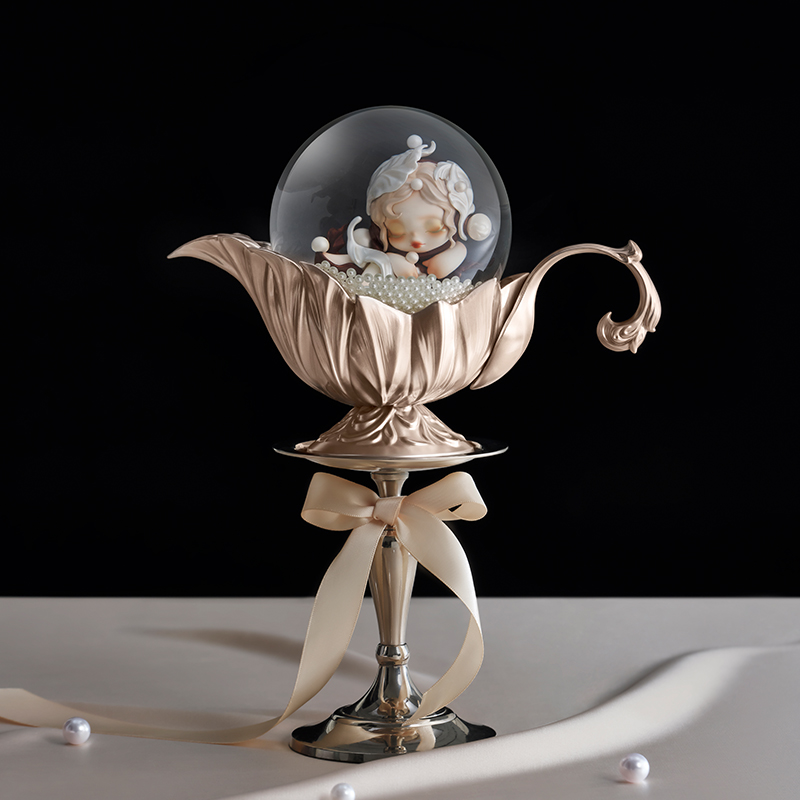 置物 SKULLPANDA The Feast Begins CRYSTAL BALL POPMART Skullpanda The Feast Begins Series - Crystal Ball Shop