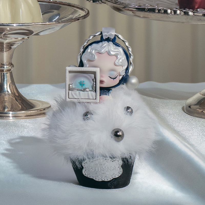 SKULLPANDA The Feast Begins Series Fragrance Pendant - POP MART